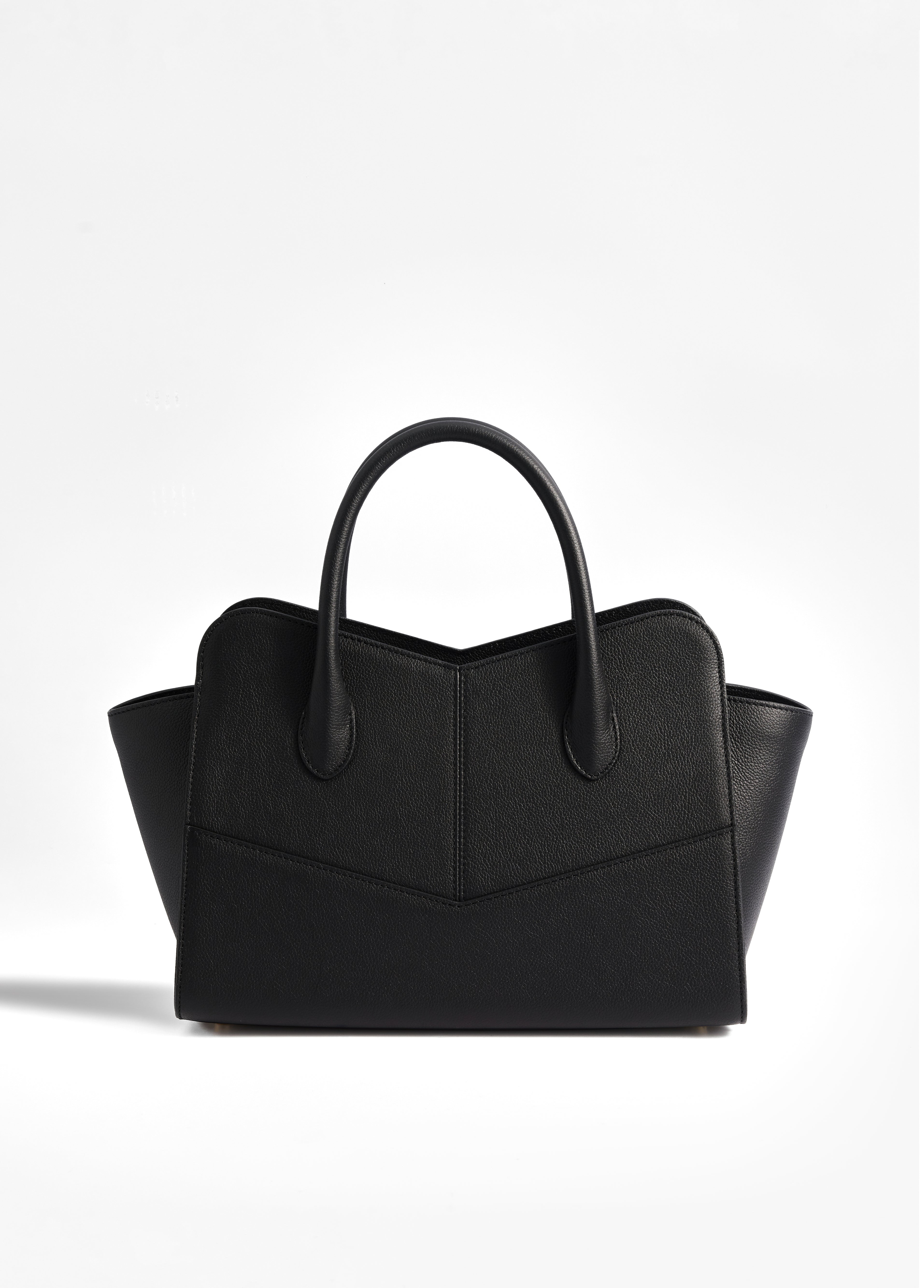 PNARU VENA MEDIUM Black Leather